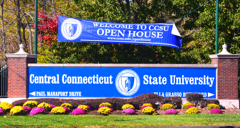 Sign for Central Connecticut State University campus