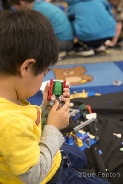 Children's lego block event at public library
